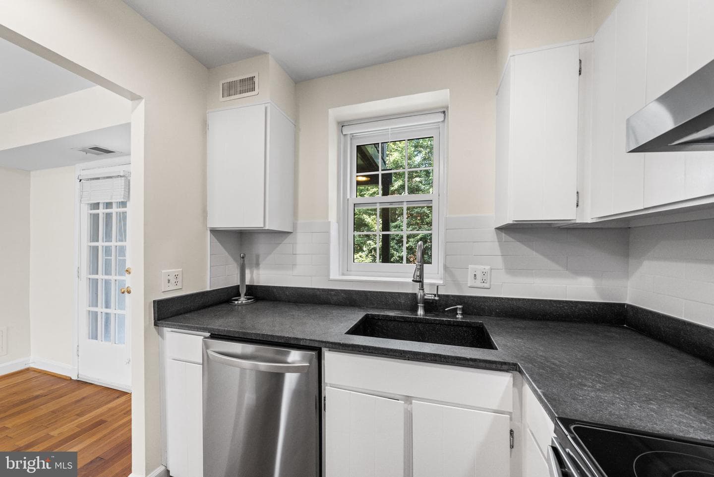 2916 S Buchanan Street #b1 photo 8