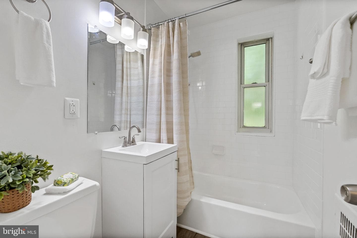 4358 N Pershing Drive #3 photo 20