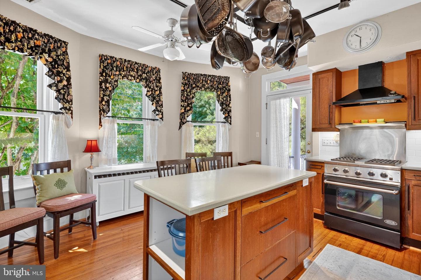 2100 Mount Vernon Avenue photo 11