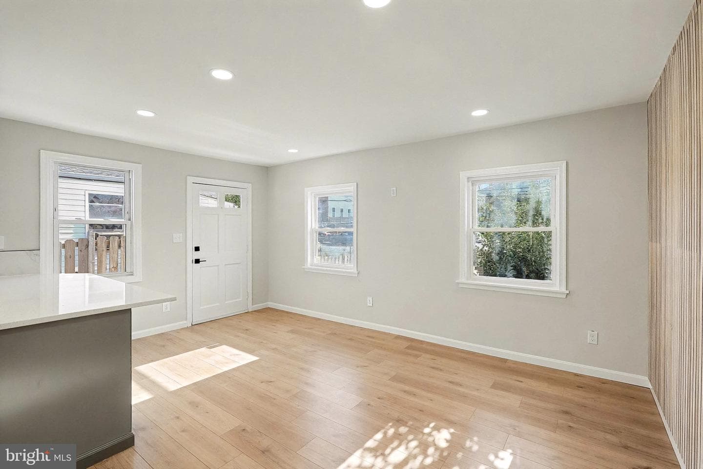 40 E Reed Avenue photo 3