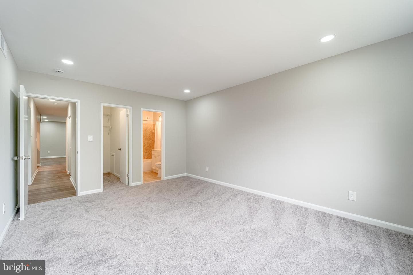 51 Skyhill Road #202 photo 17