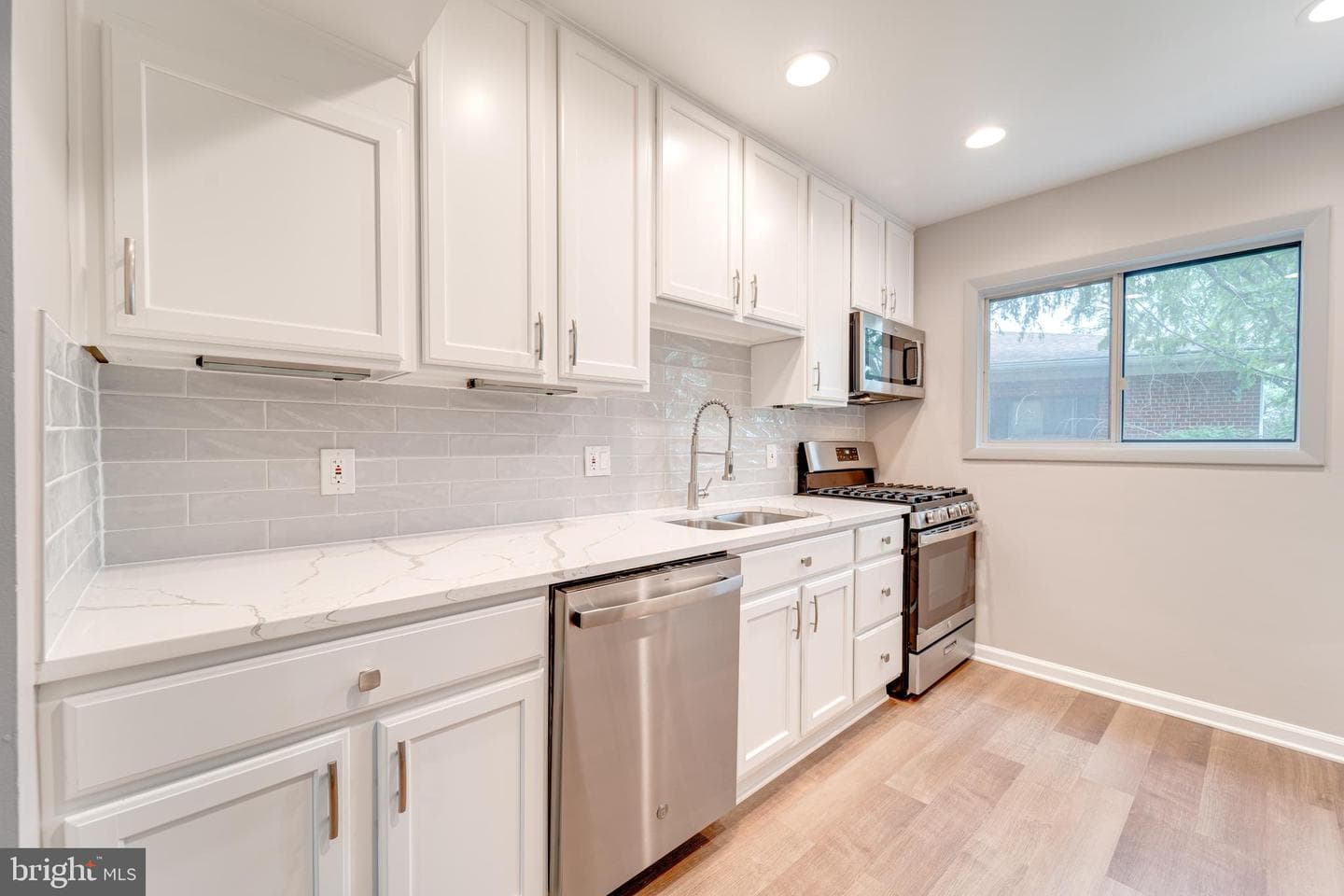 51 Skyhill Road #202 photo 3
