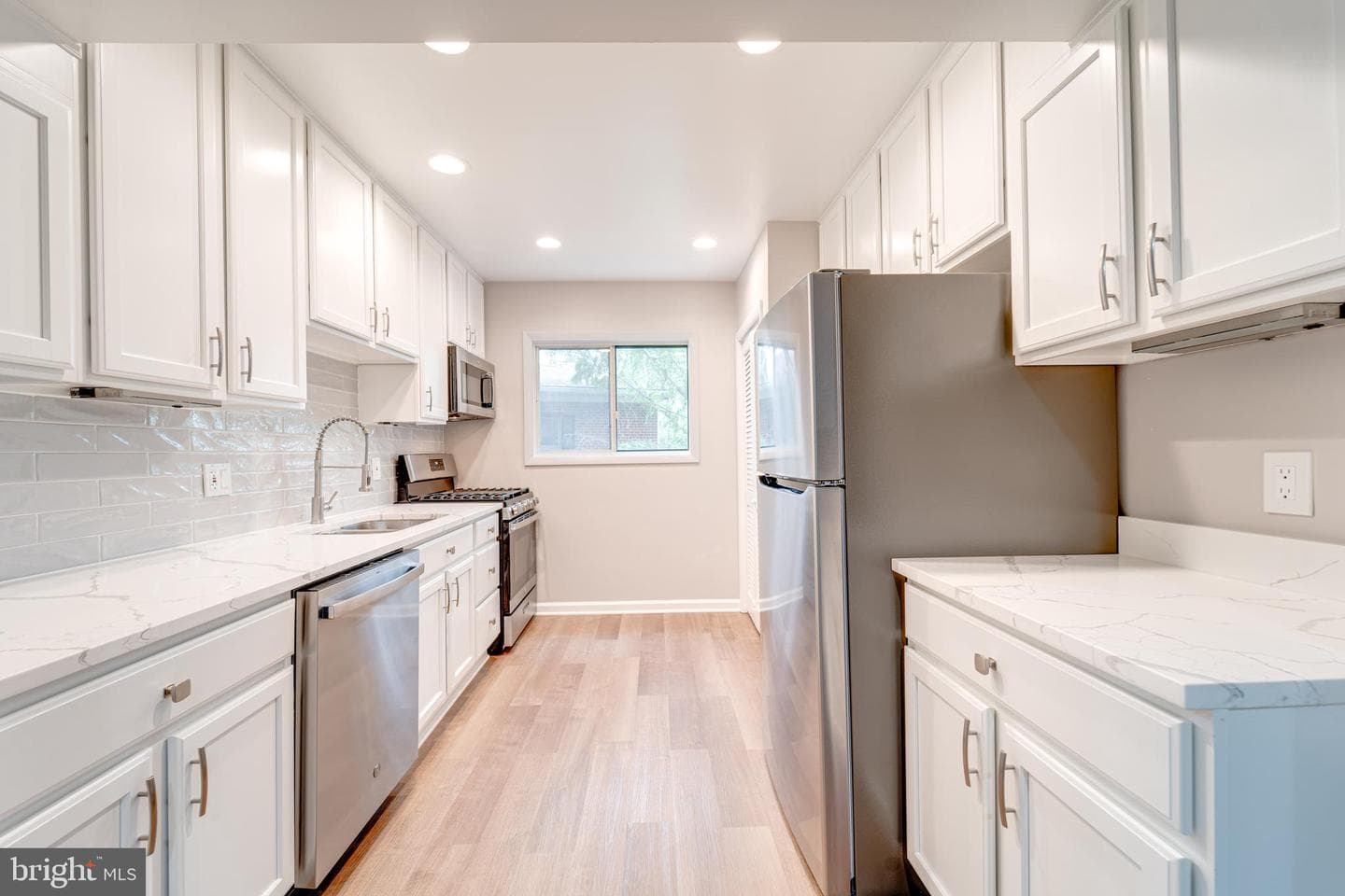 51 Skyhill Road #202 photo 7