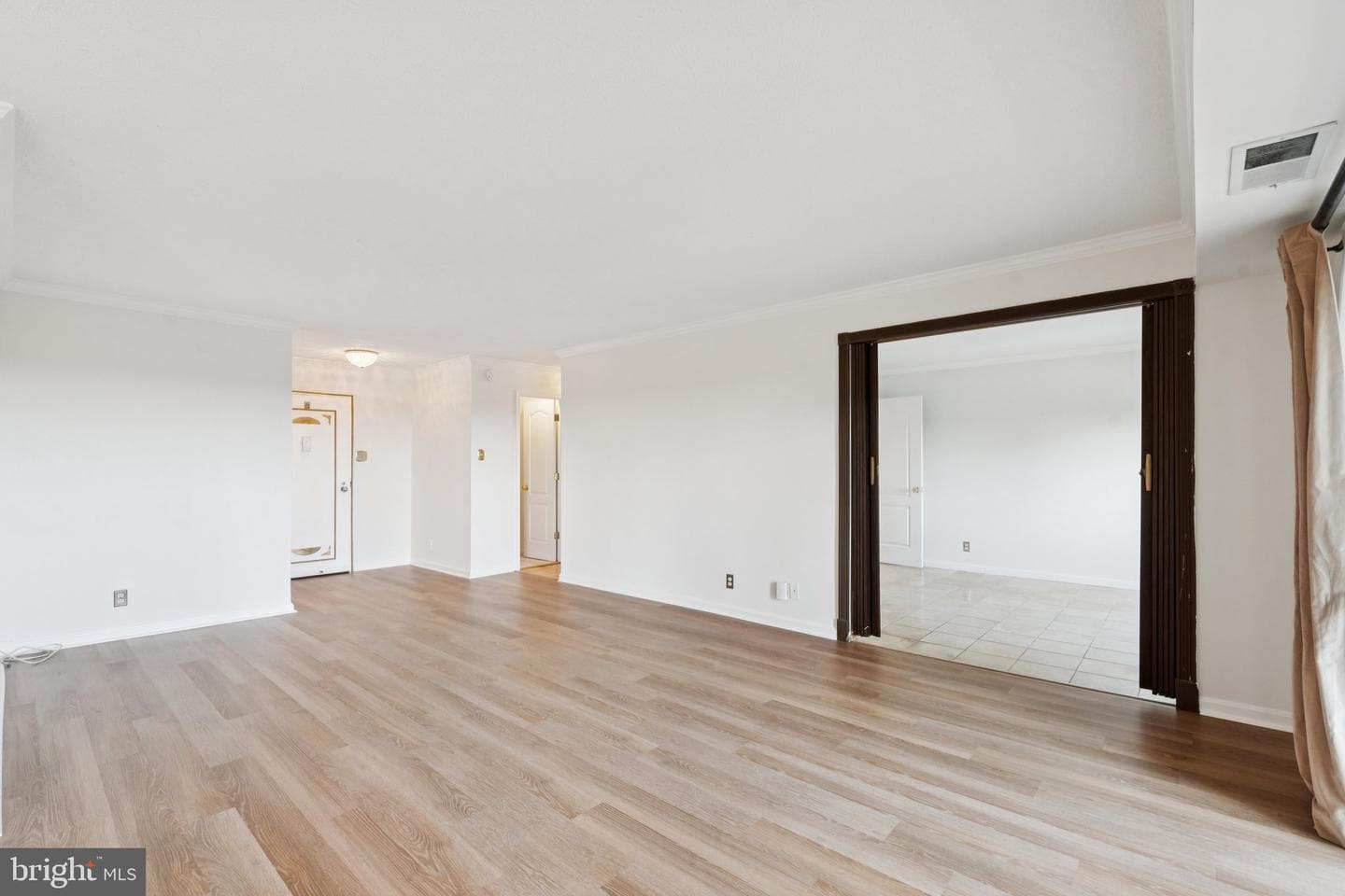 205 Yoakum Parkway #823 photo 11
