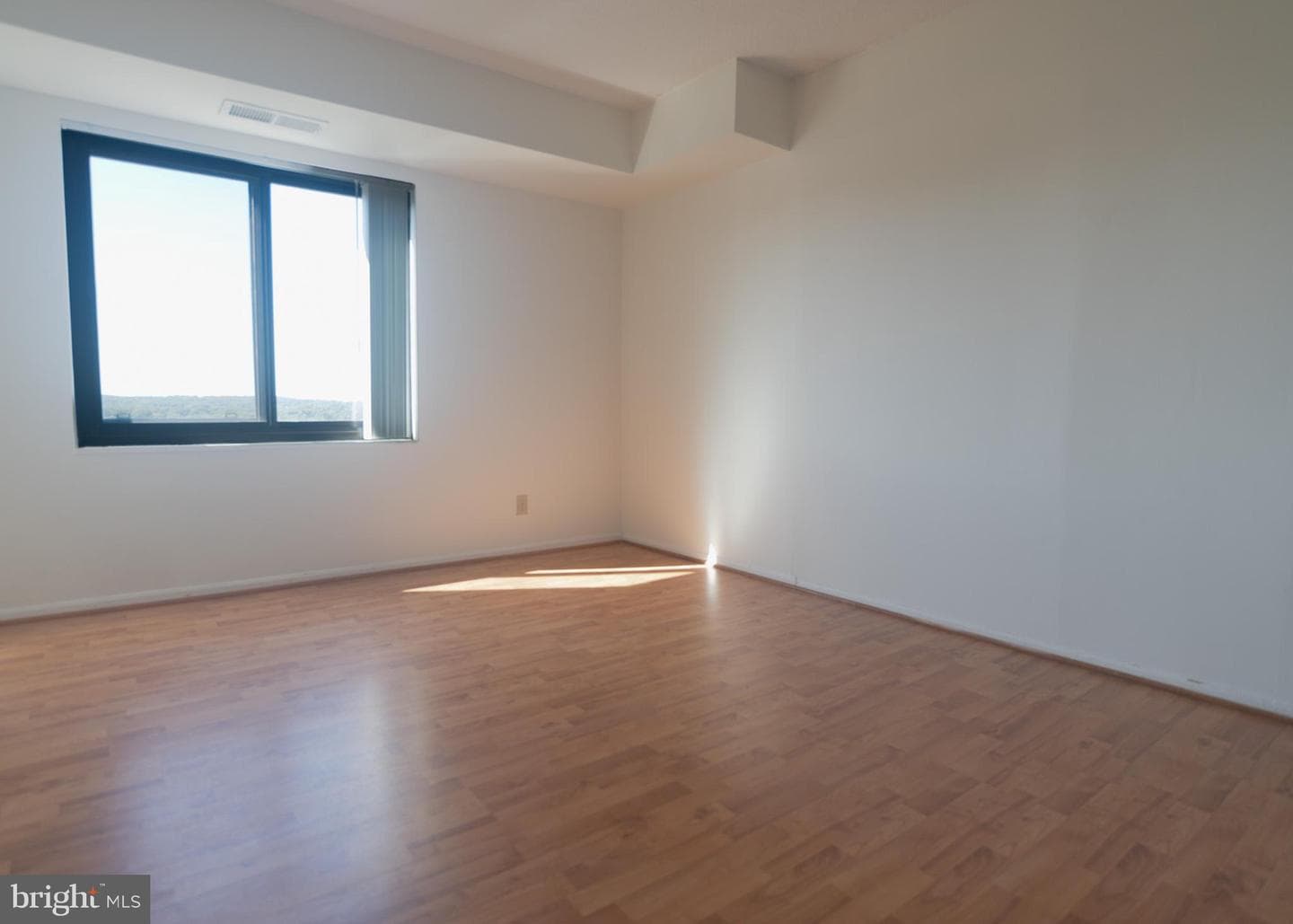 203 Yoakum Parkway #1807 photo 17