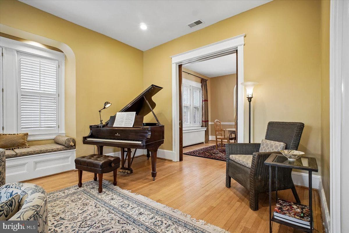 310 N View Terrace photo 14