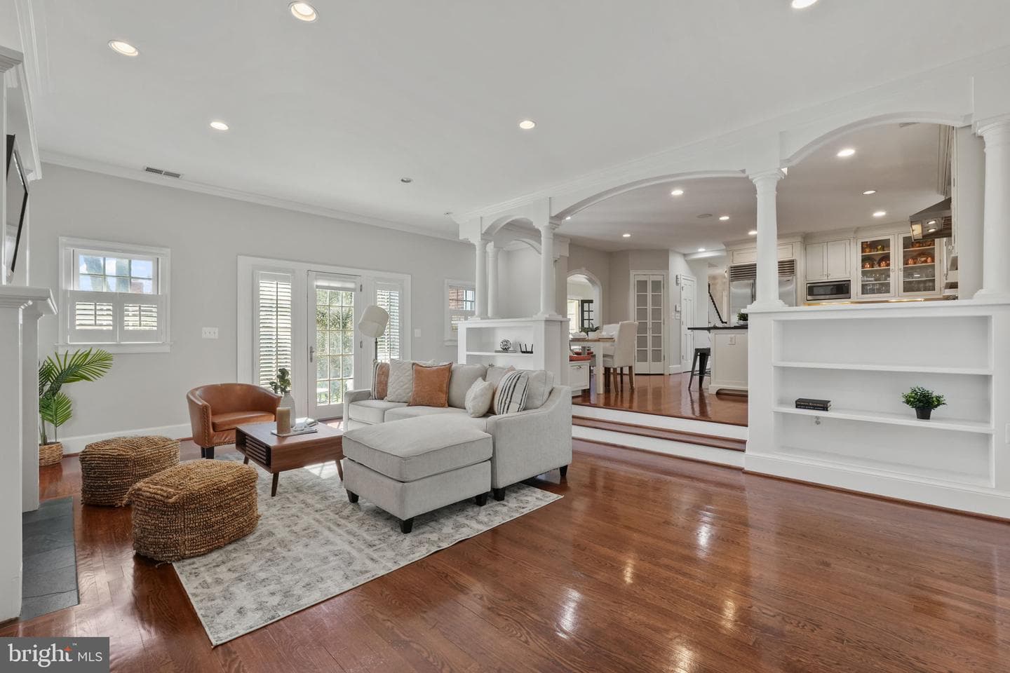600 Upland Place photo 4