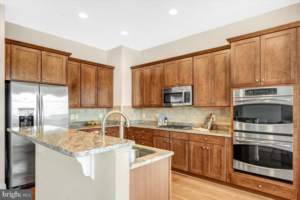 3534 Goddard Way photo 5