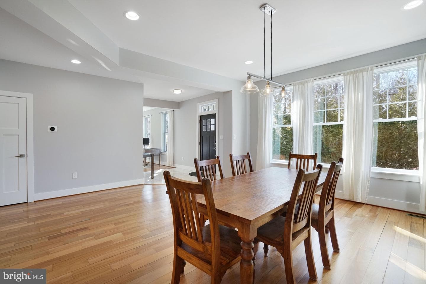 3731 Duke Street photo 17