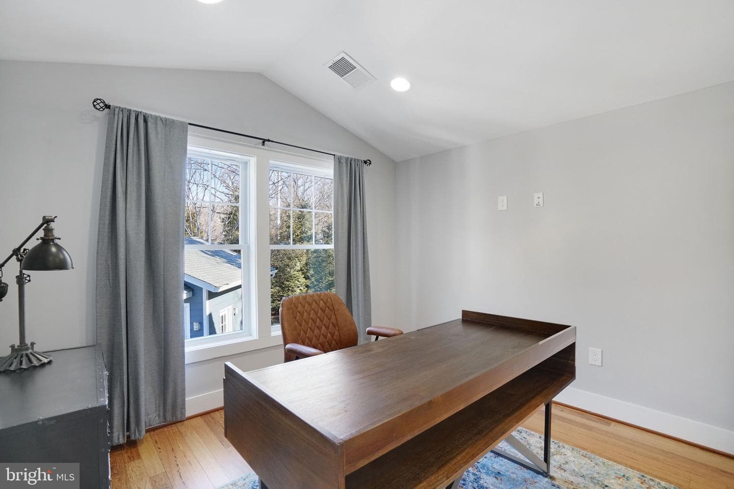 3731 Duke Street photo 29