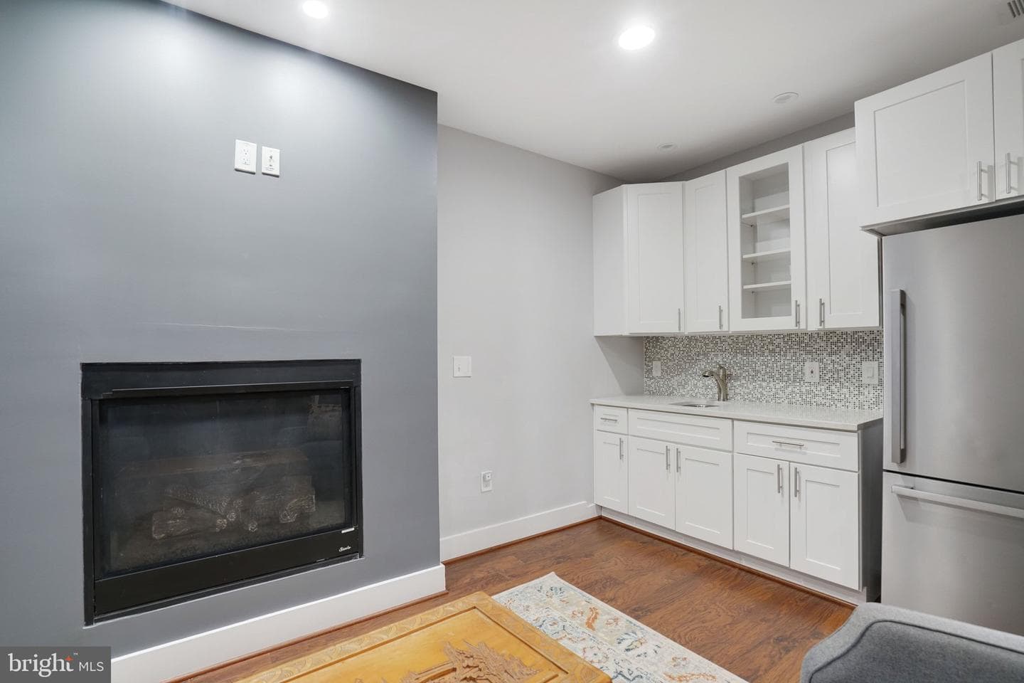 3731 Duke Street photo 38