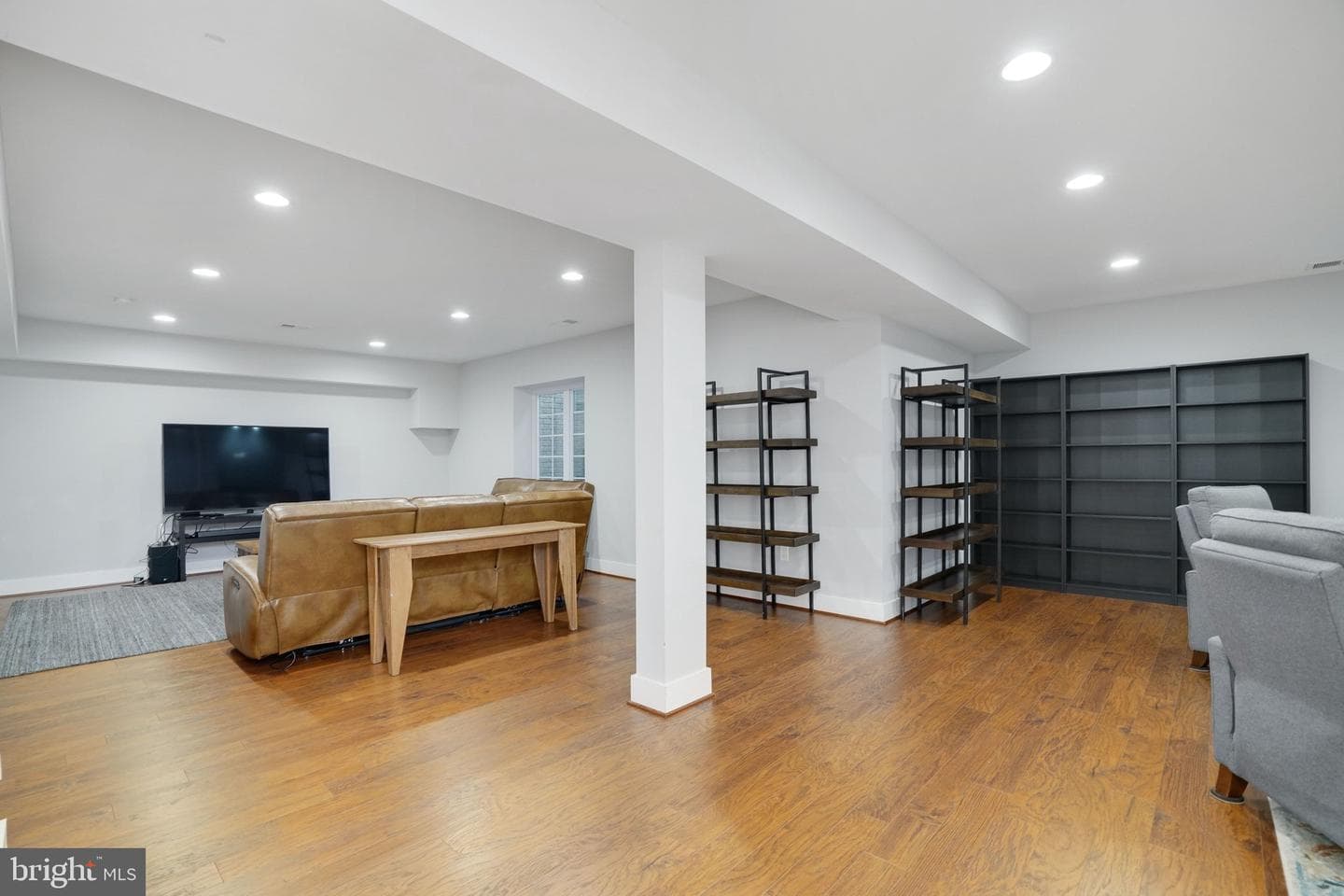3731 Duke Street photo 40