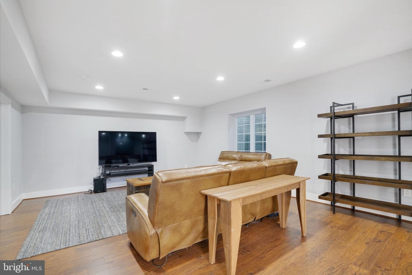 3731 Duke Street photo 41