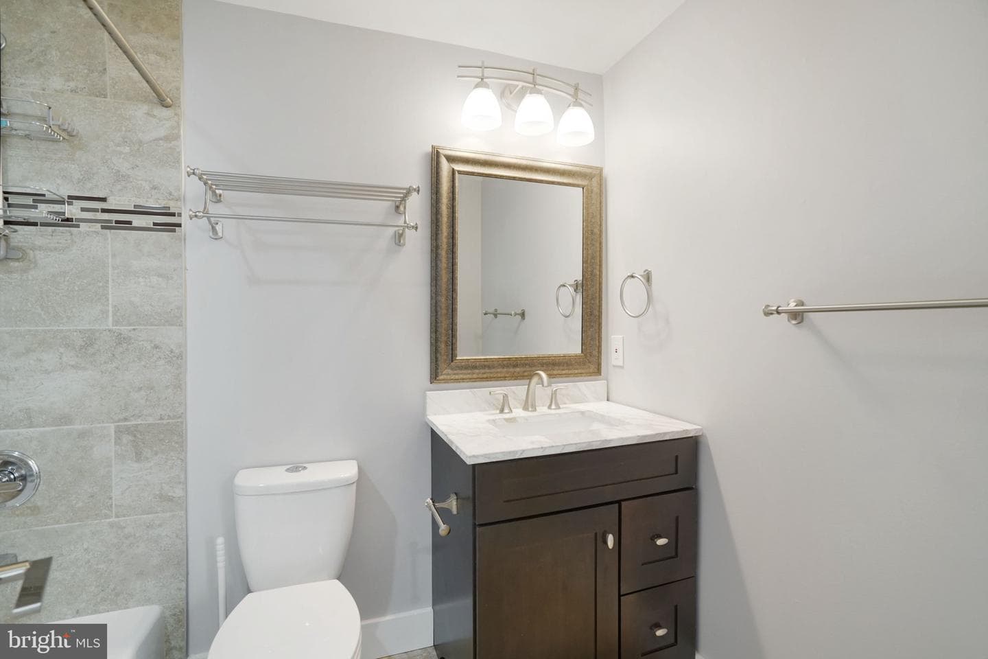 3731 Duke Street photo 48