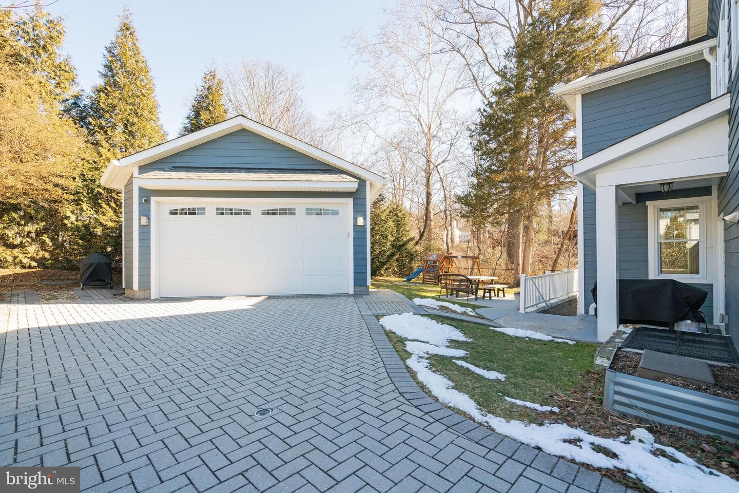 3731 Duke Street photo 53