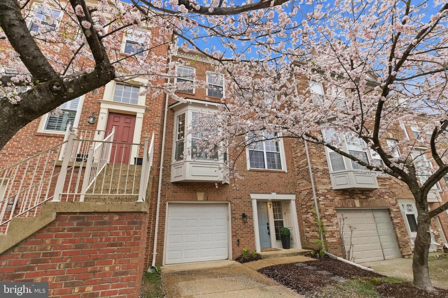 7 Arell Court photo 3