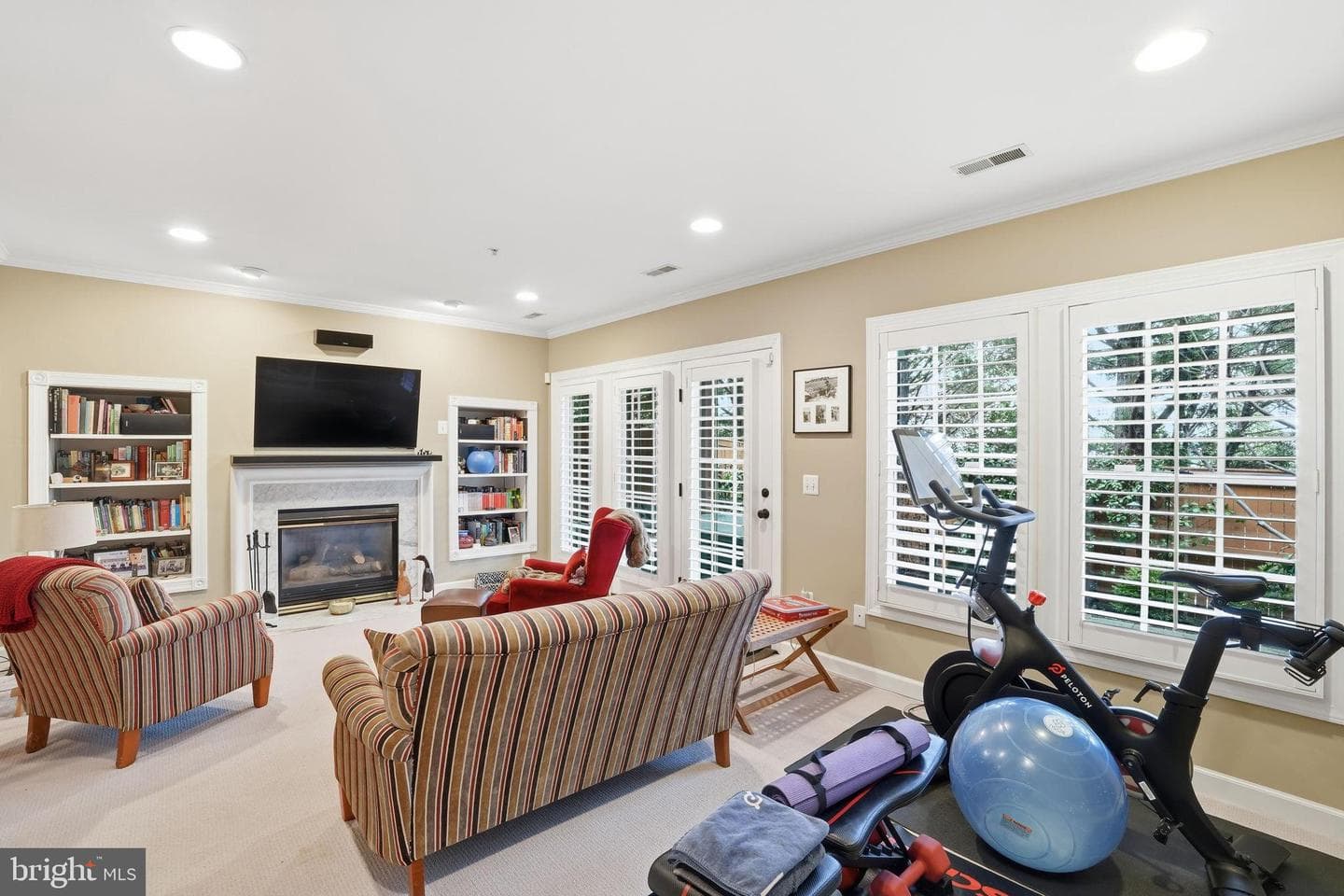715 Hawkins Way photo 29