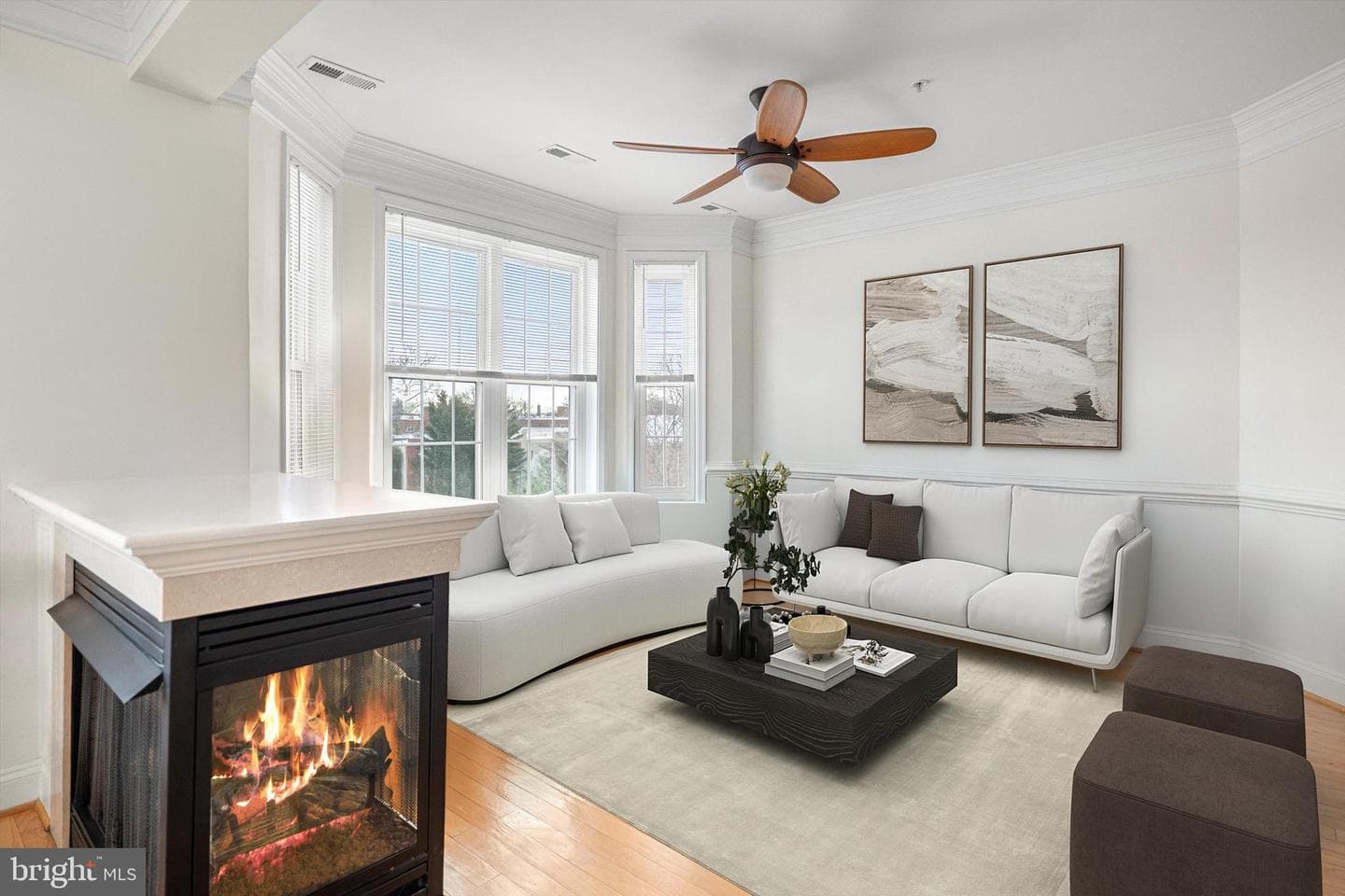 828 Slaters Lane #302 photo 3