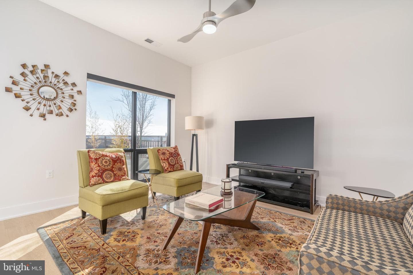 737 Swann Avenue #607 photo 6