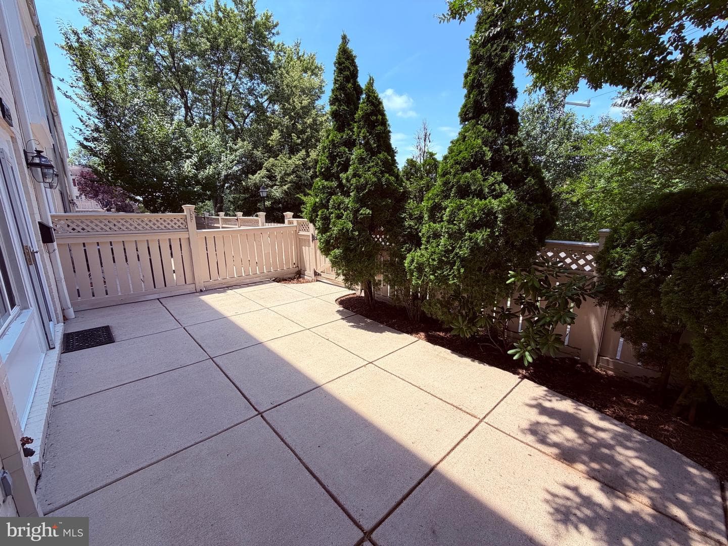 1425 N Van Dorn Street #a photo 33