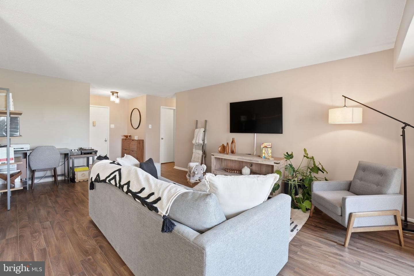 309 Yoakum Parkway #603 photo 15
