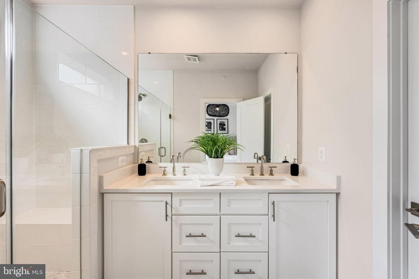 2822 Telek Place photo 33