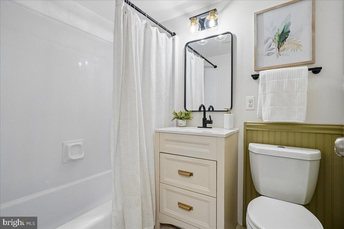 3220 S 28th Street #202 photo 26