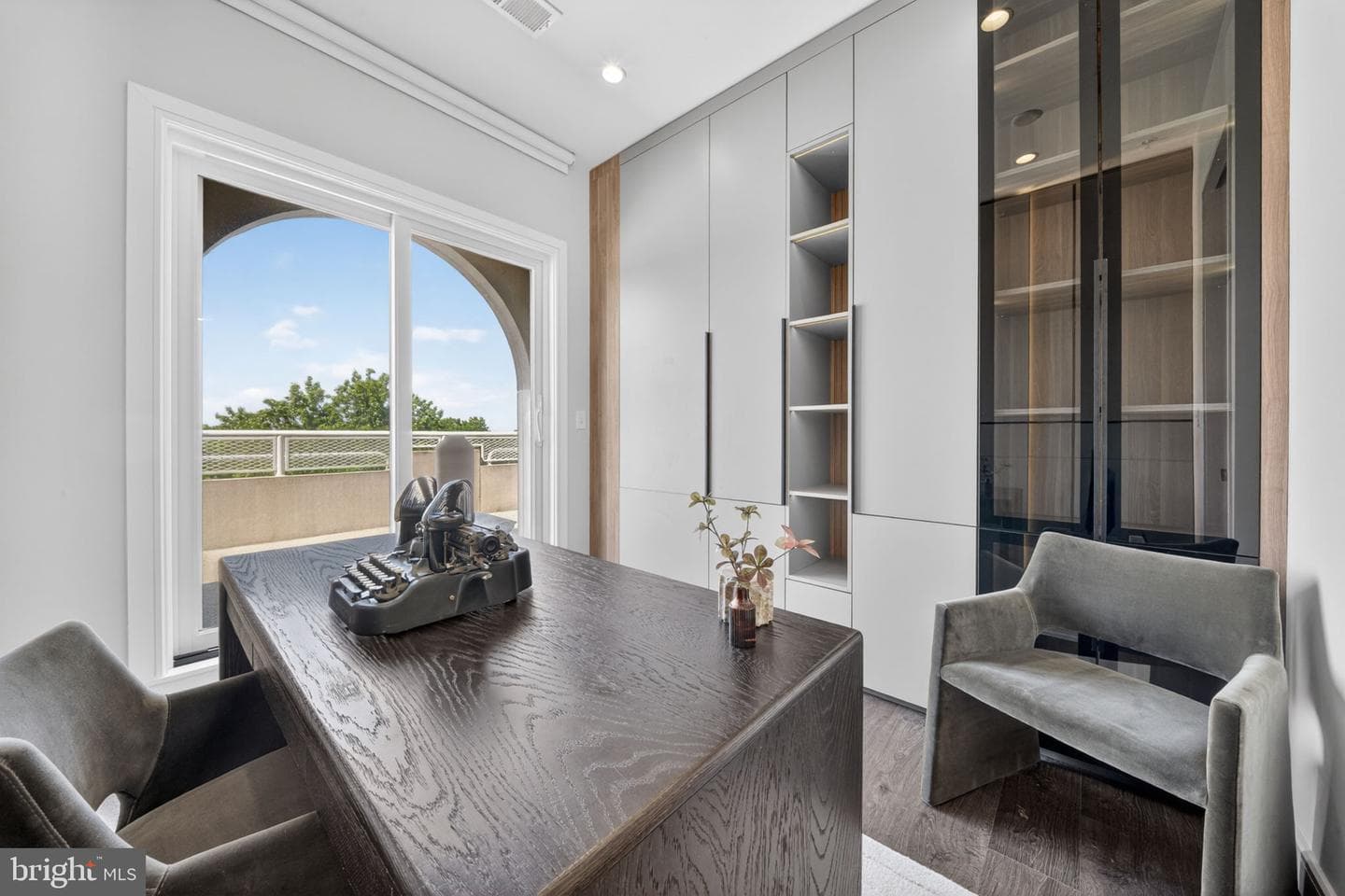 625 Slaters Lane #402 photo 31