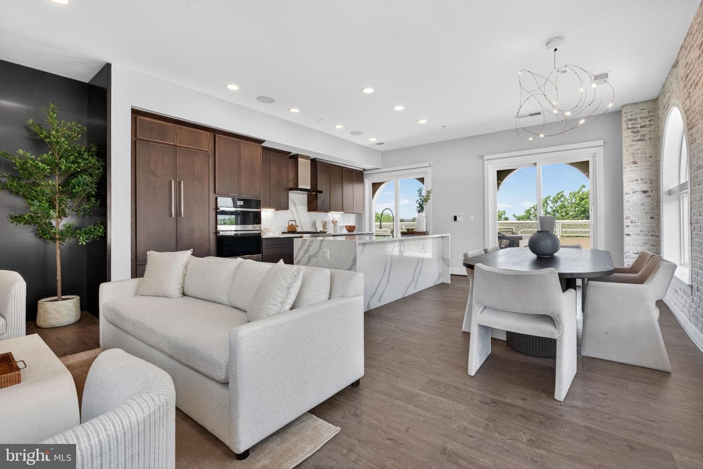 625 Slaters Lane #402 photo 8