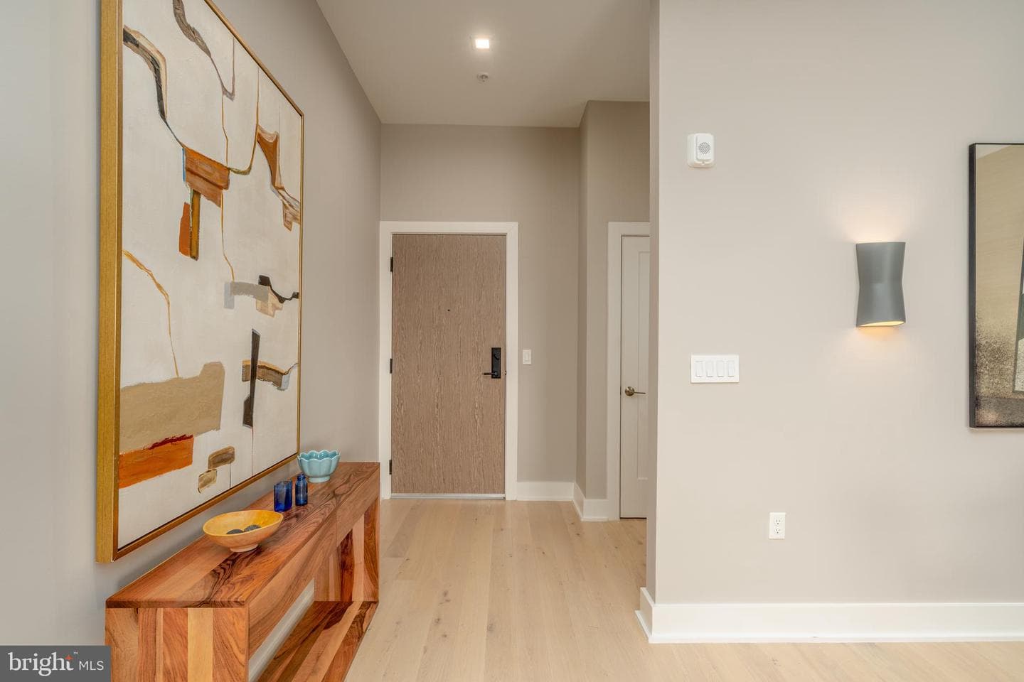 701 Swann Avenue #606, Alexandria