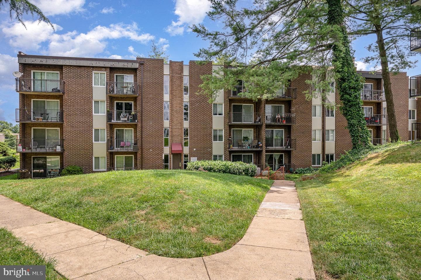 75 S Reynolds Street #411 photo 38