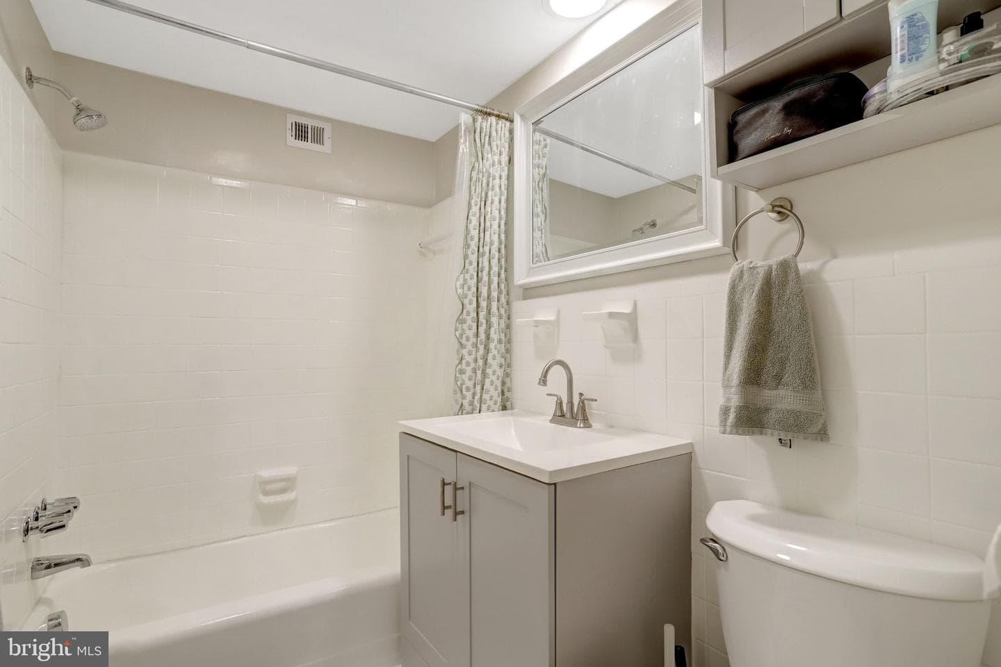101 Skyhill Road #102 photo 18