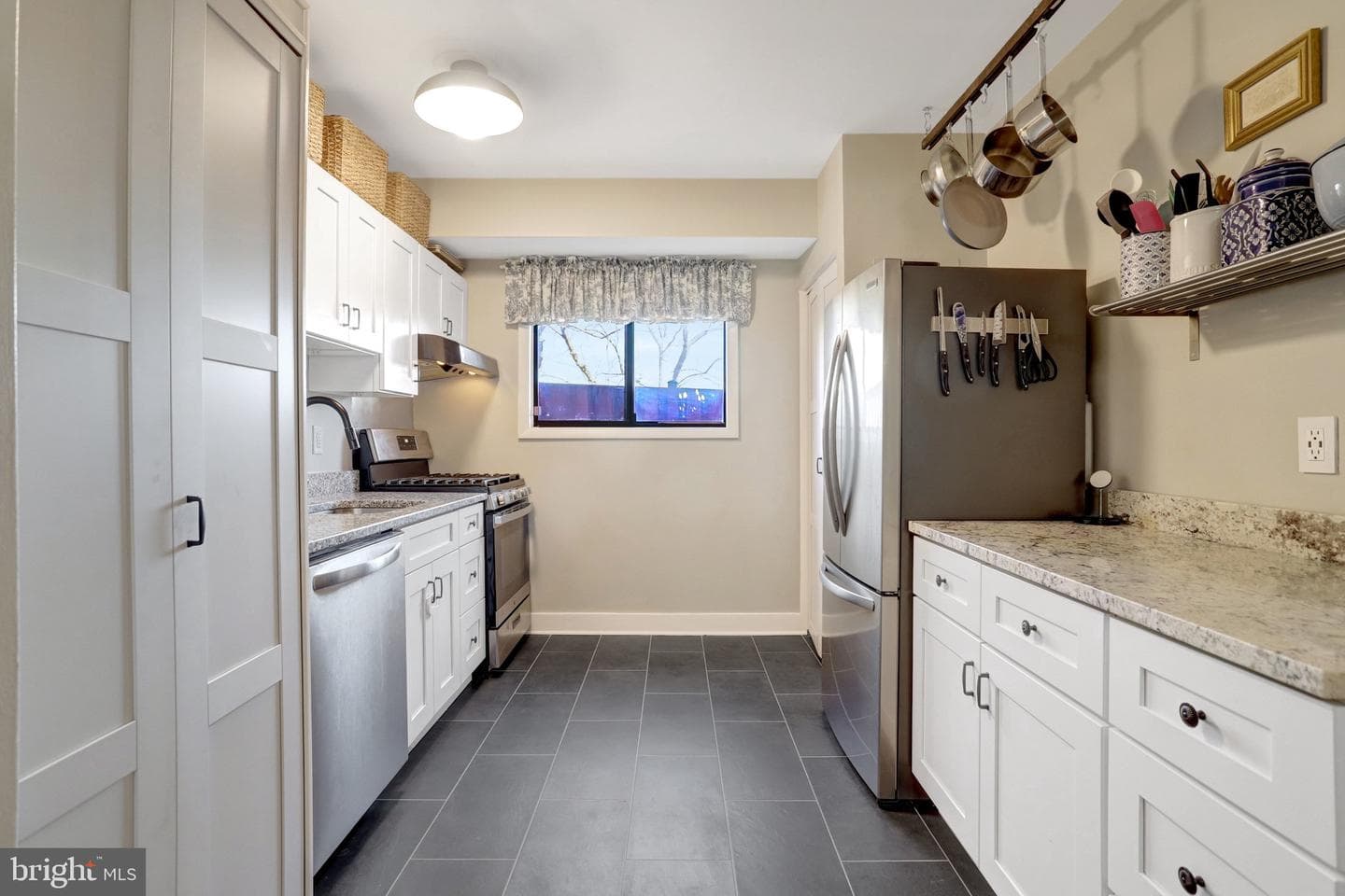 101 Skyhill Road #102 photo 8