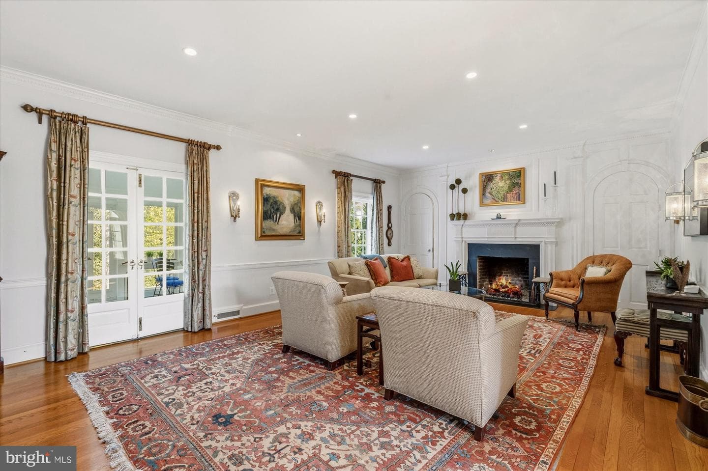 305 Mansion Drive photo 25