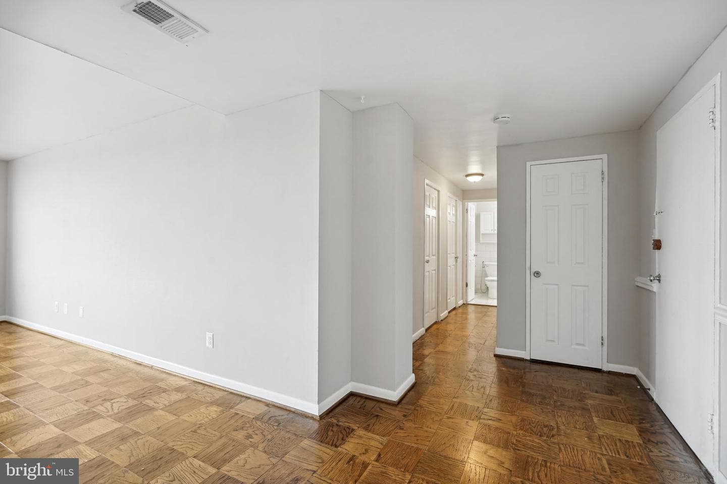 4600 Duke Street #603 photo 13