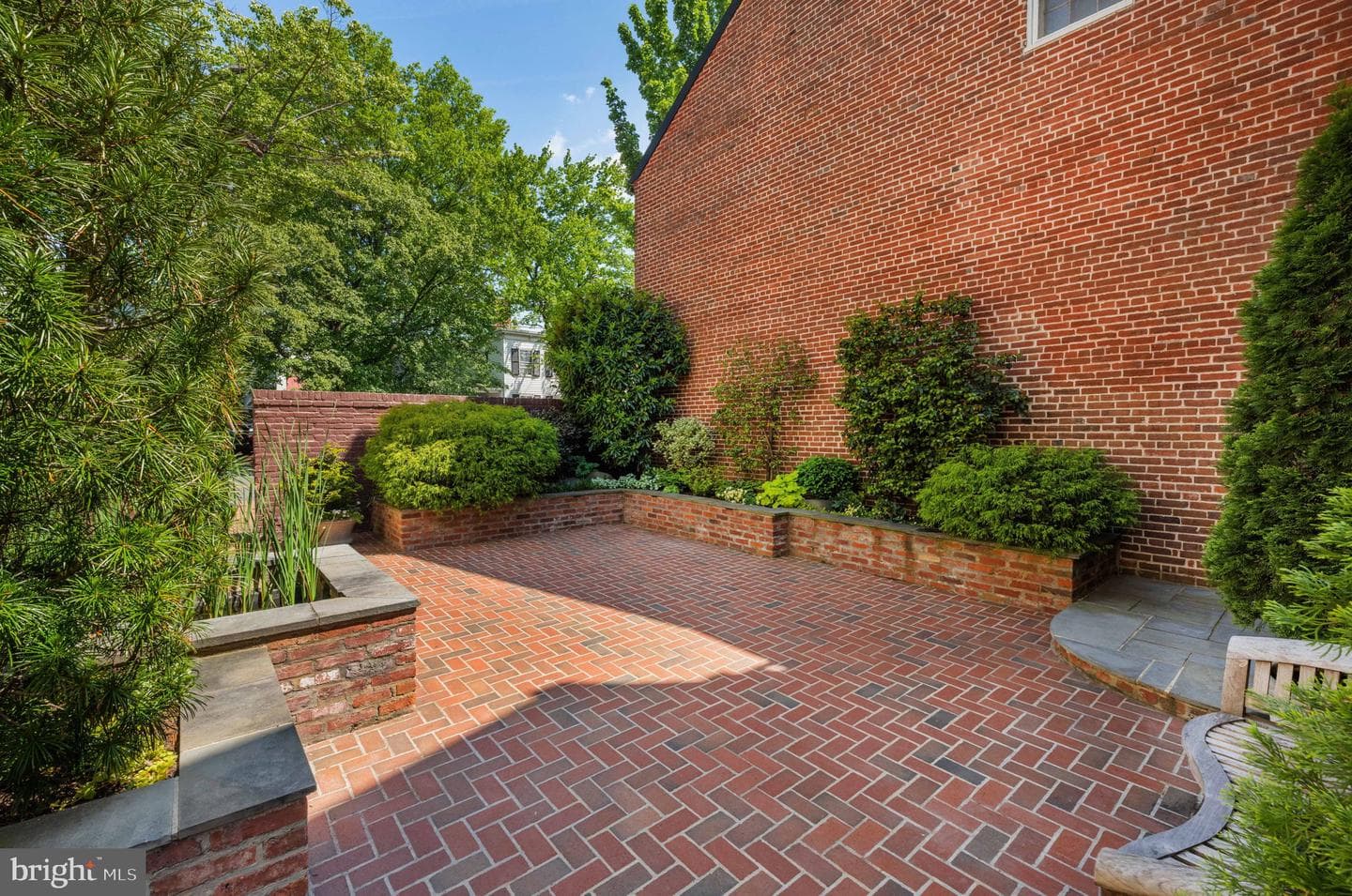 403 S Fairfax Street photo 3