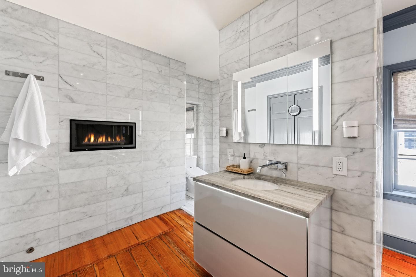 403 S Fairfax Street photo 35