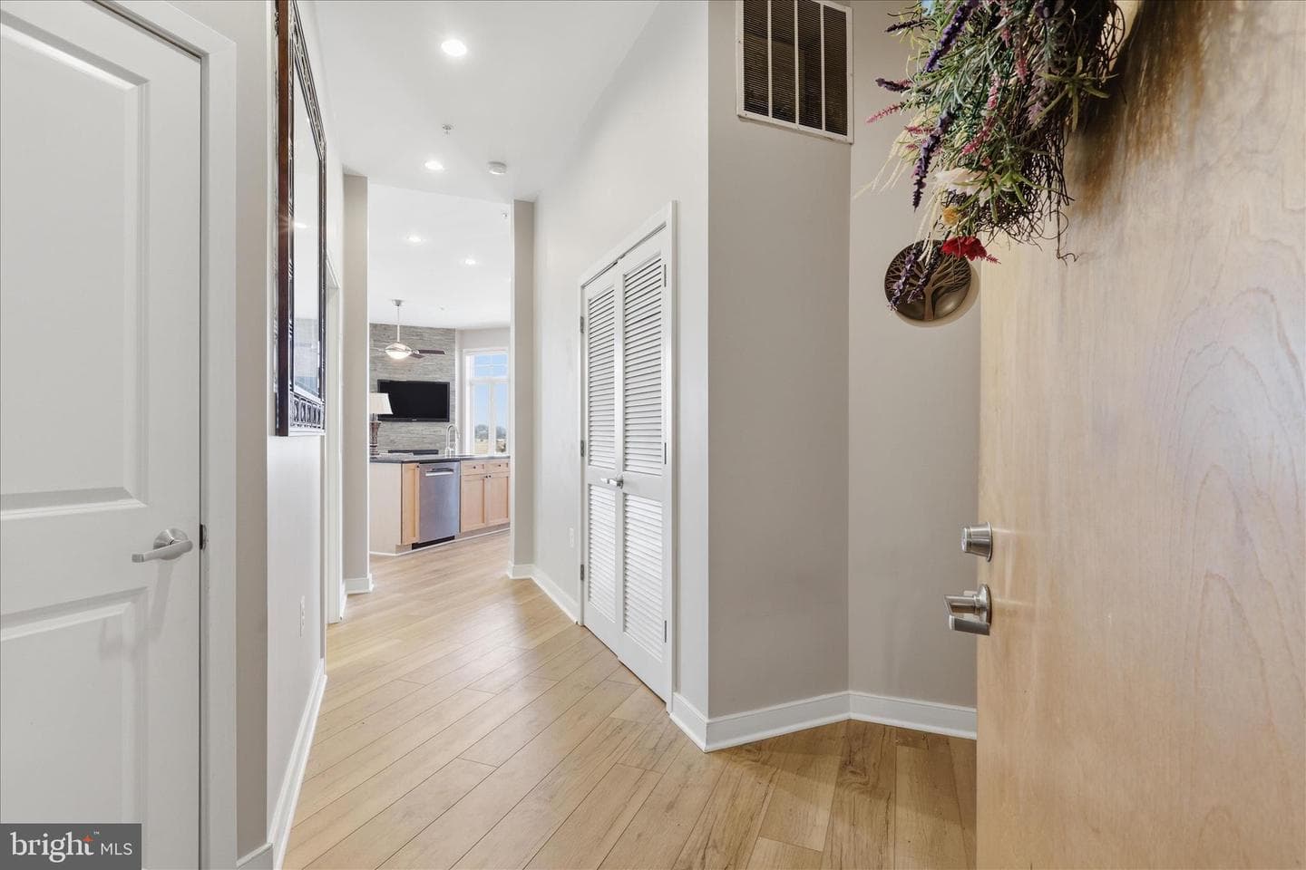 181 E Reed Avenue #411 photo 8