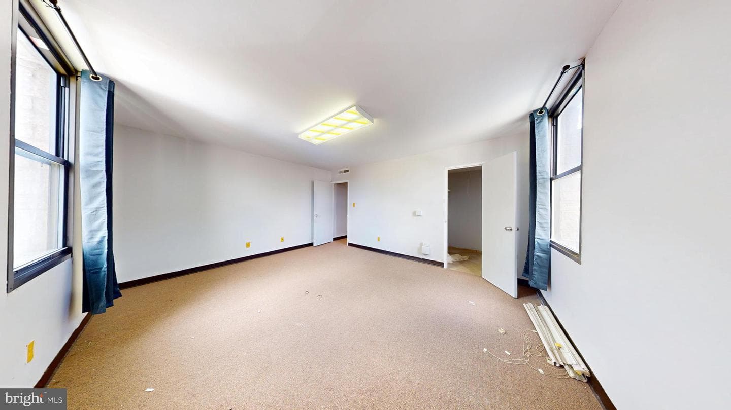 4600 Duke Street #419 / 420 photo 29