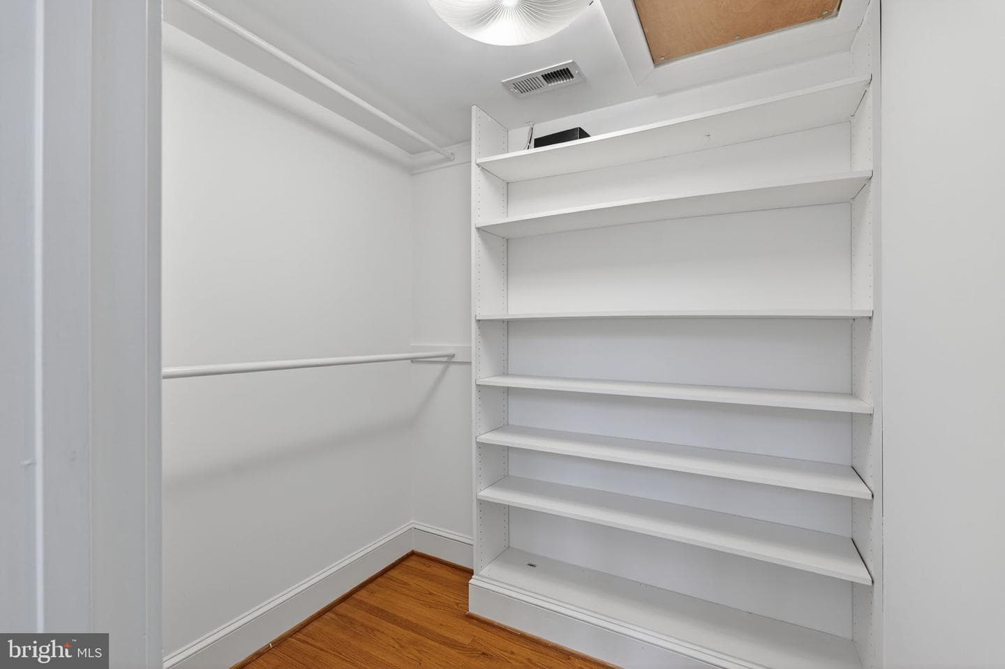 705 Chalfonte Drive photo 31