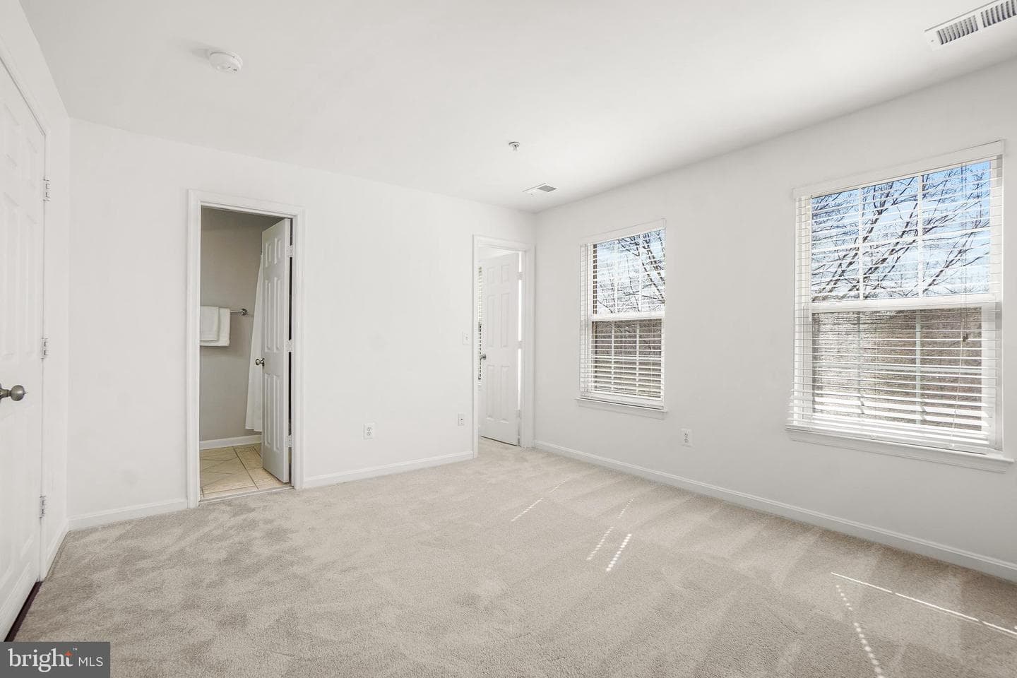 3815 Eisenhower Avenue photo 32