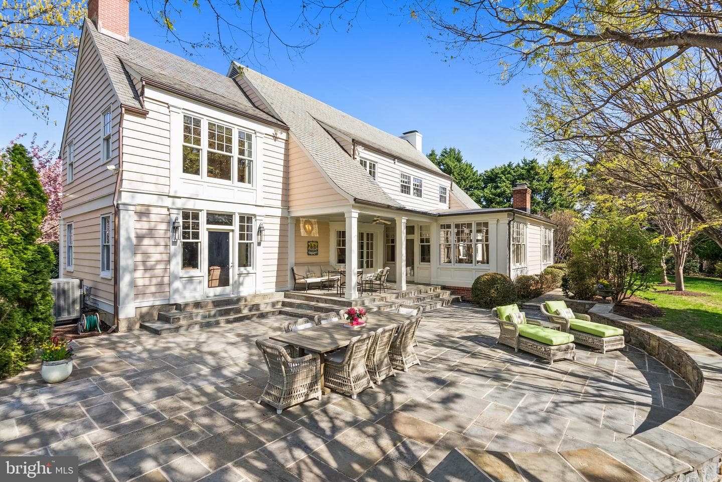 2307 Russell Road photo 4