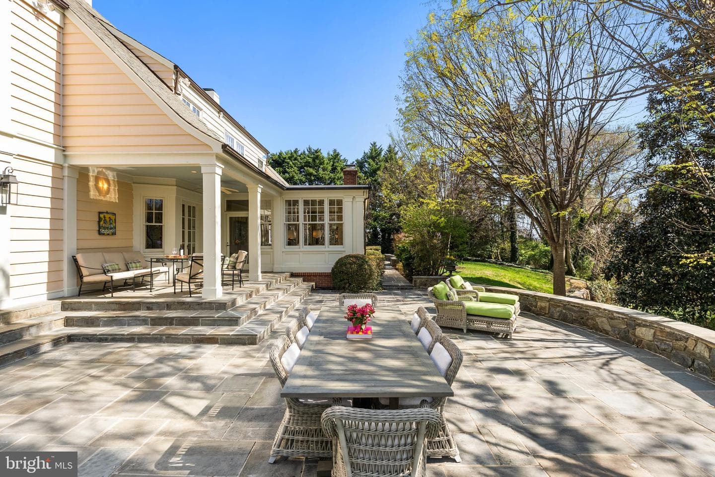 2307 Russell Road photo 5