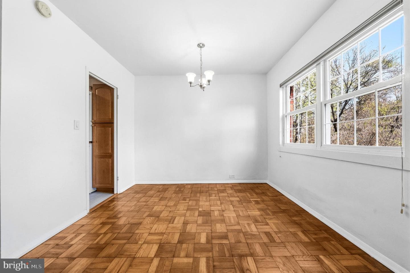 1615 Mount Eagle Place photo 17