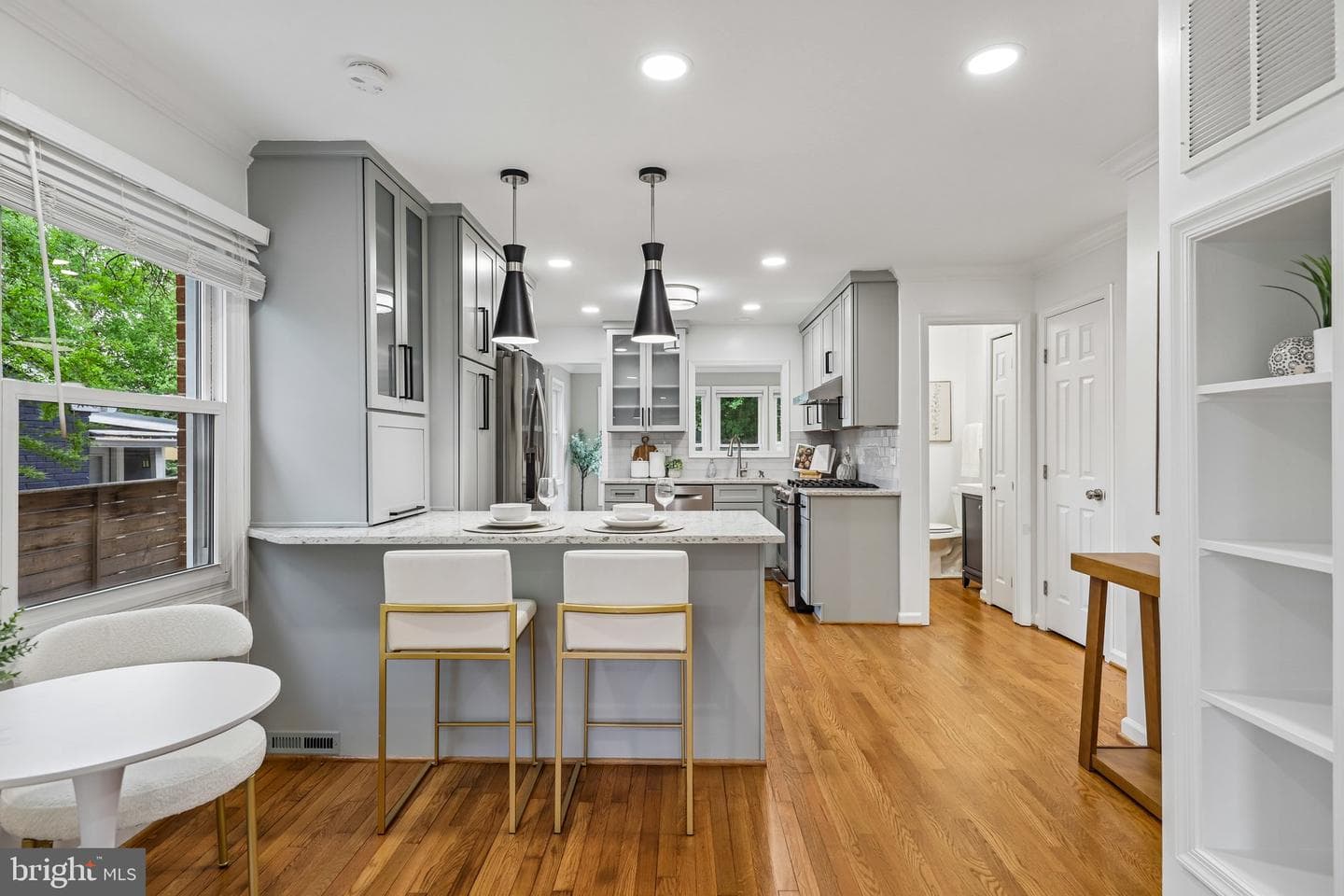 305 Ashby Street photo 2