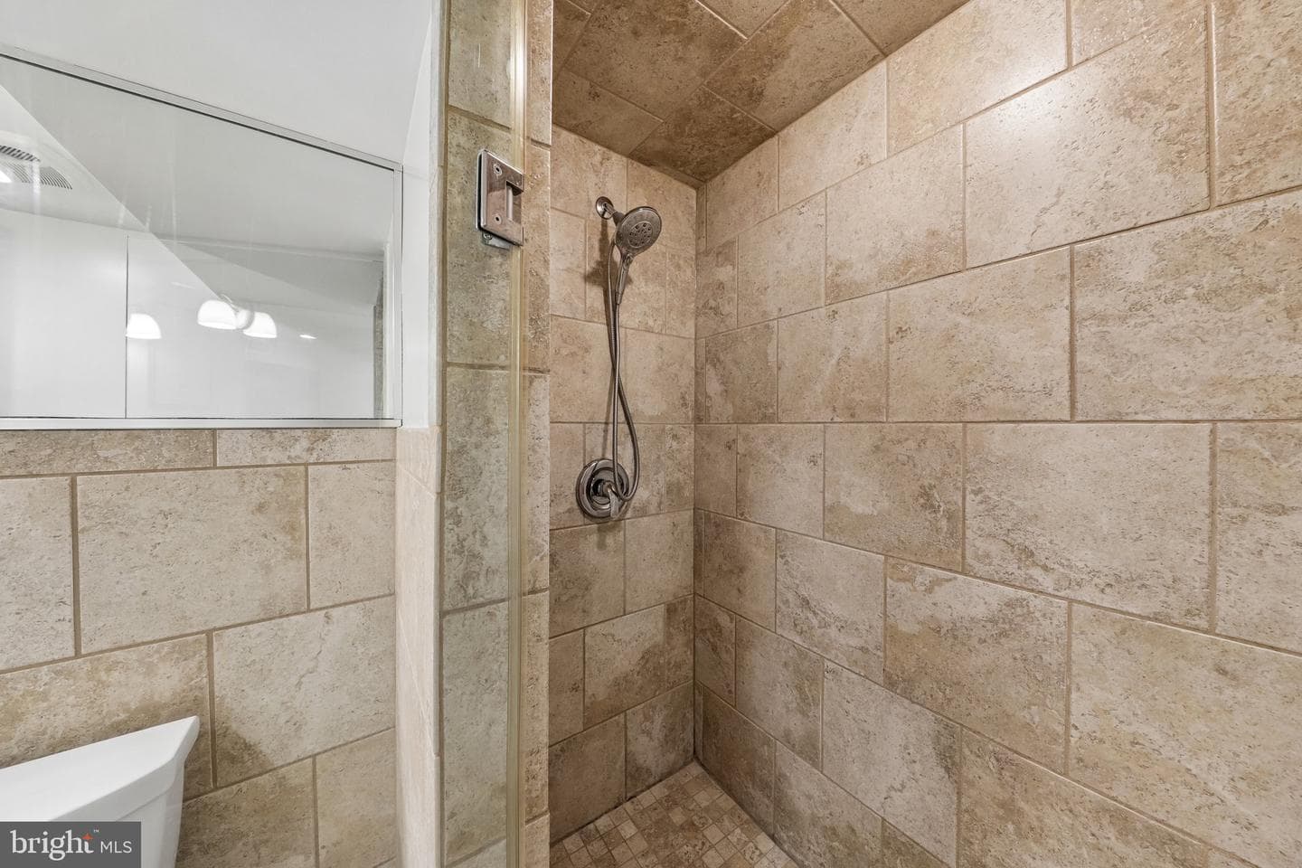 305 Ashby Street photo 39