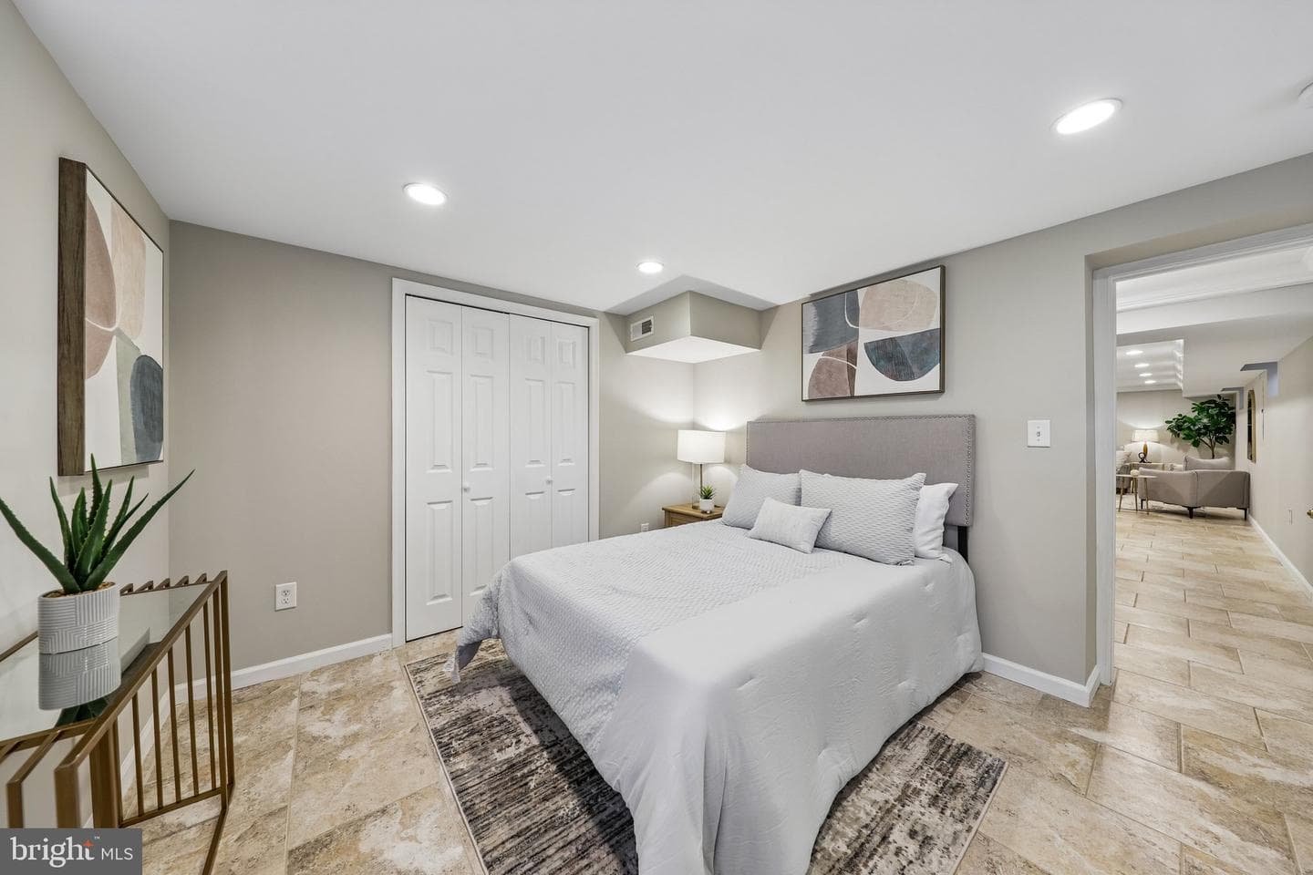 305 Ashby Street photo 40