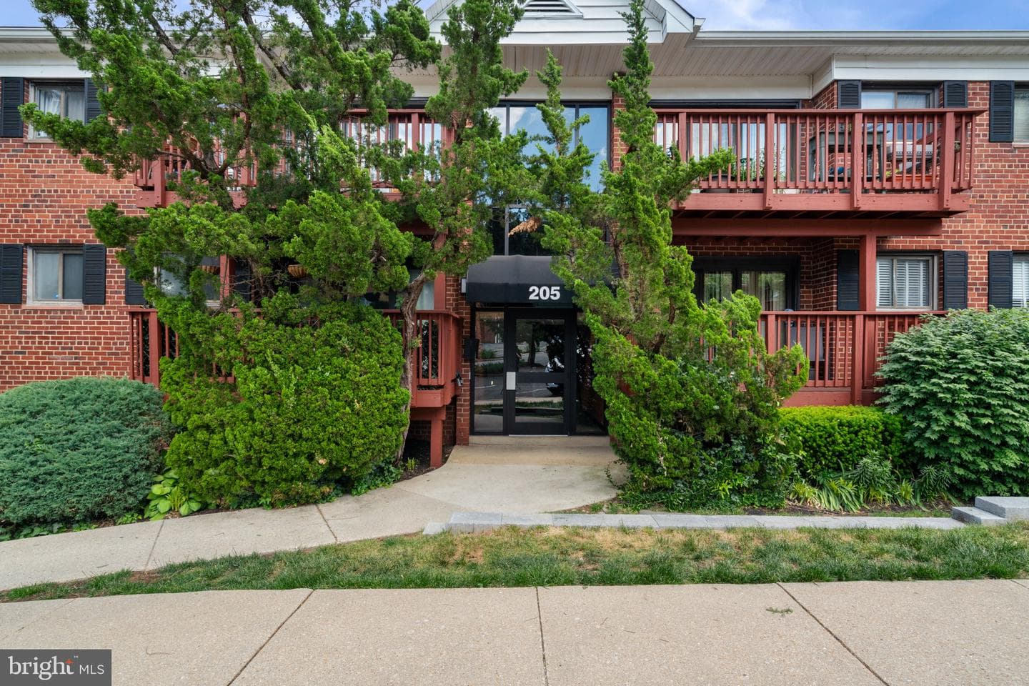 205 Skyhill Road #8
