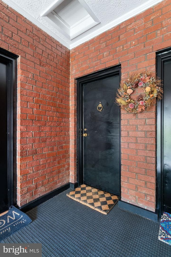 205 Skyhill Road #8 photo 4