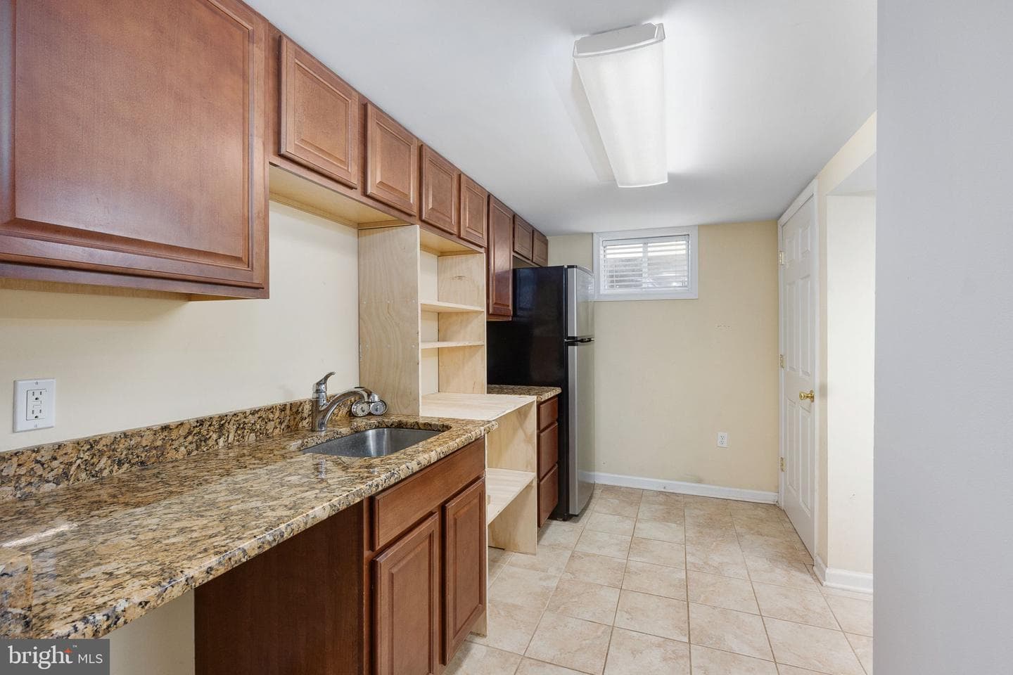 108 N Gladden Street photo 37